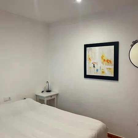 San Juan 2 Bedrooms 27 Apartment *